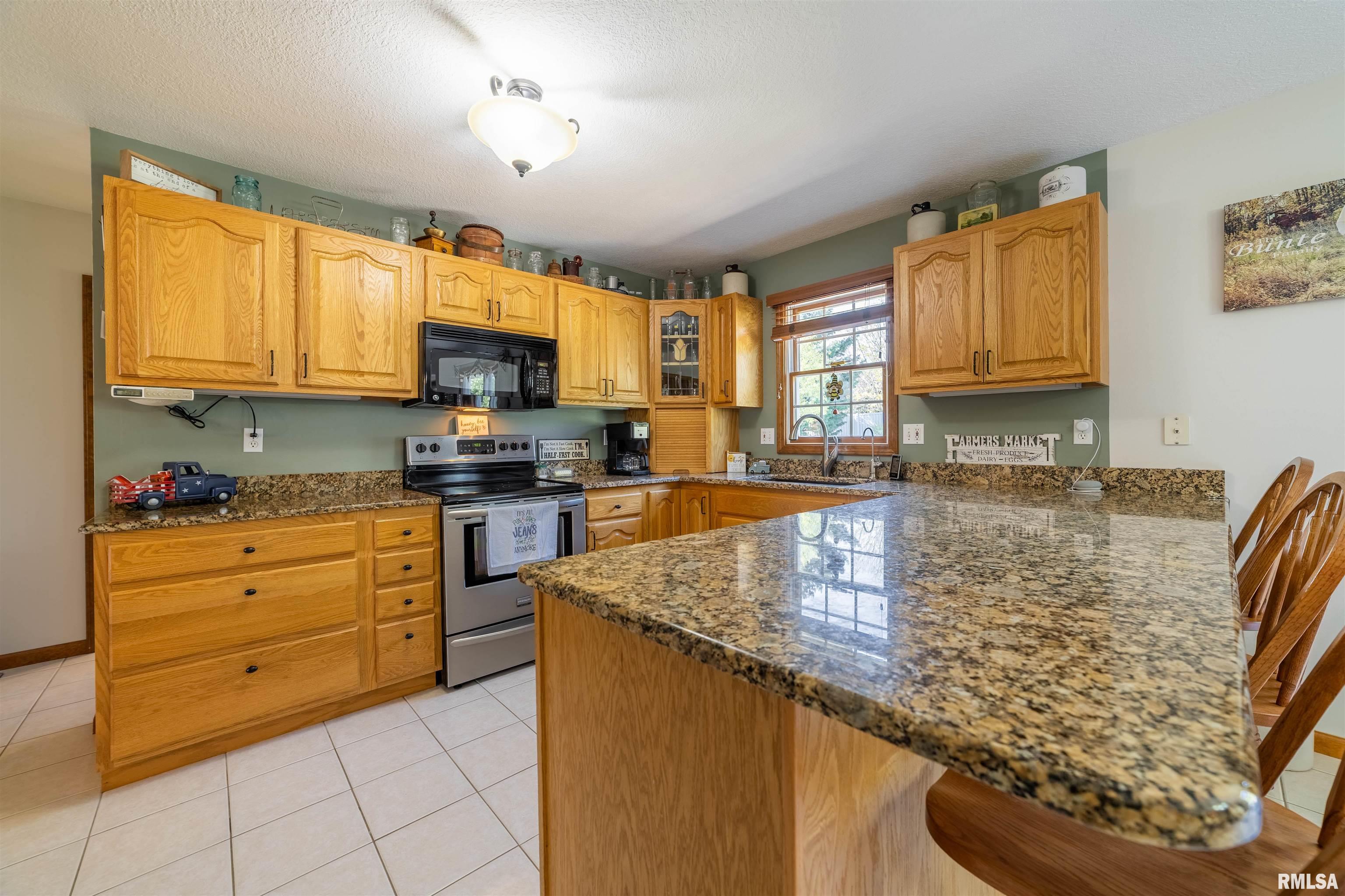 3309 Wynridge Road Quincy, IL 62305 - Photo 9 of 60 Gallery Image 9