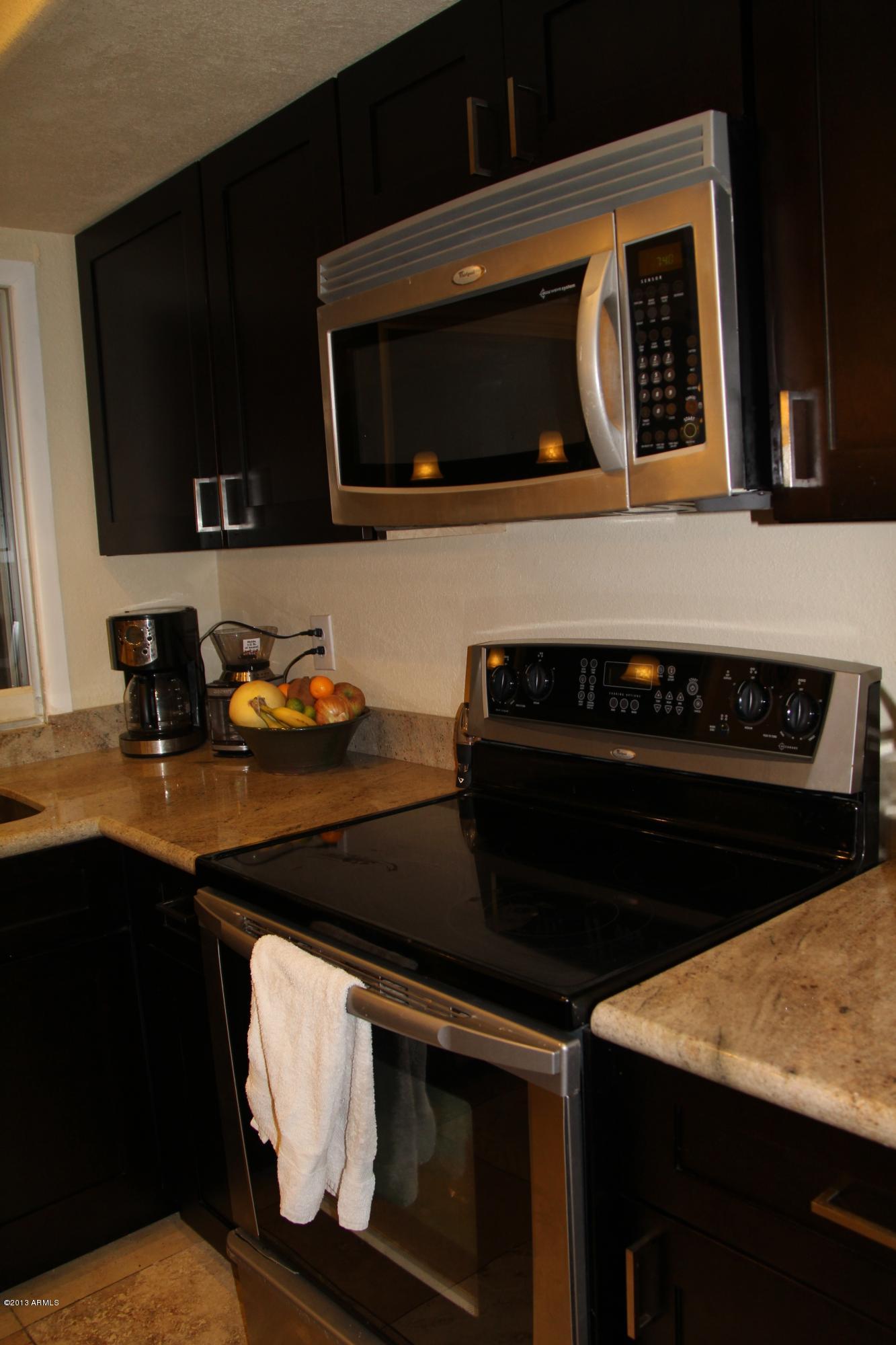 3422 West Redfield Road Phoenix, AZ 85053 - Photo 8 of 25 kitchenappliance
