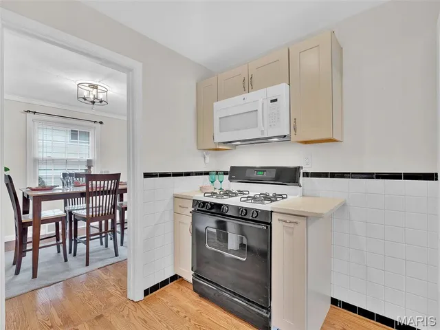 $299,900 | 1024 Woodbine Drive, Crestwood, MO 63126