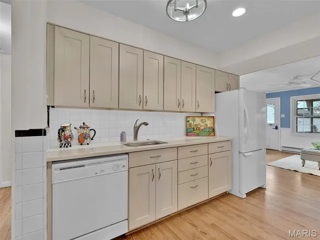 $299,900 | 1024 Woodbine Drive, Crestwood, MO 63126