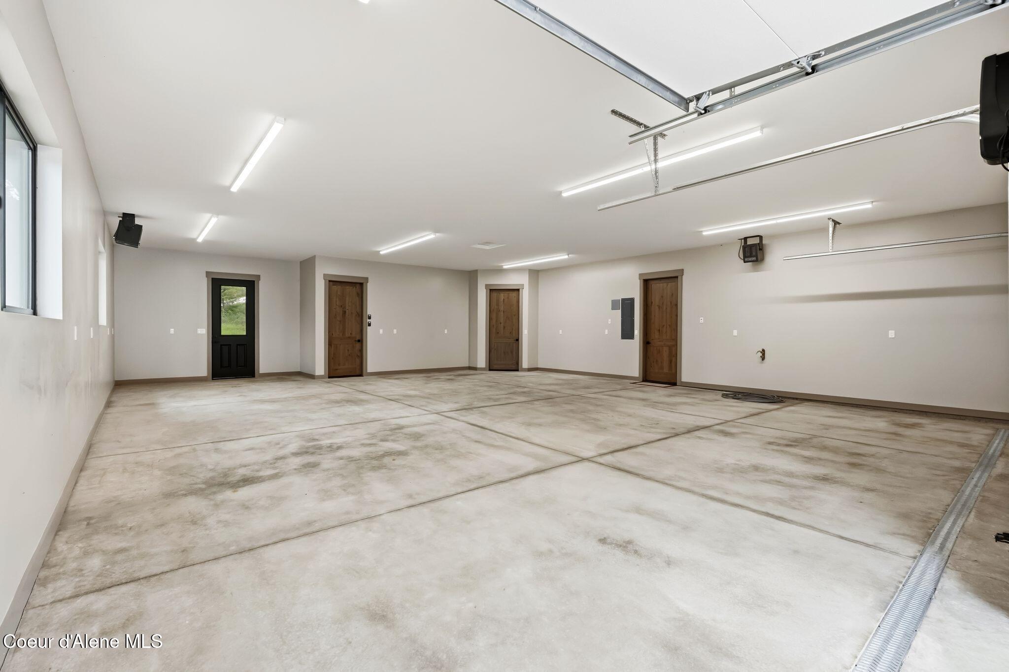 1520 Wrenco Loop Sandpoint, ID 83864 - Photo 29 of 37 Garage - Interior 2