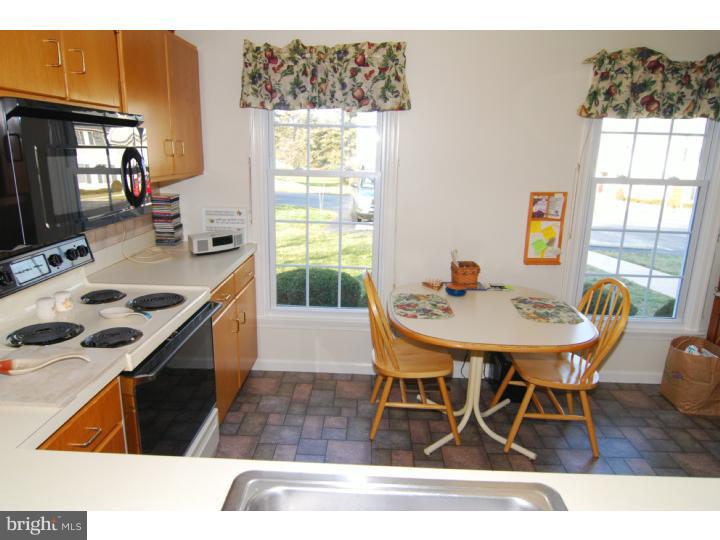 2801 Sturbridge Court Sinking Spring, PA 19608 - Photo 4 of 9 Kitchen