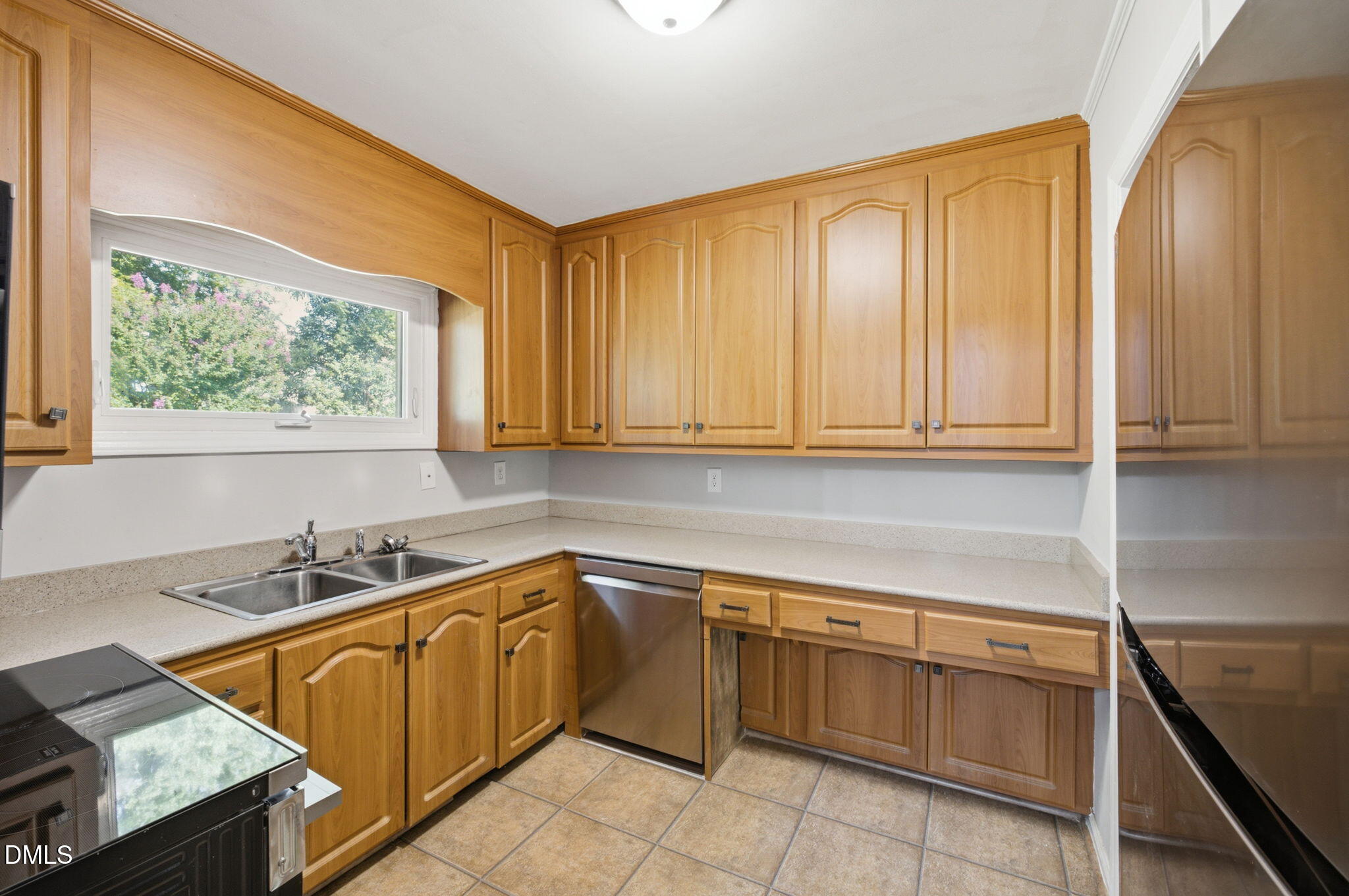 119 Waldrop Street Raleigh, NC 27610 - Photo 11 of 33 11-web-or-mls-DX3A7420