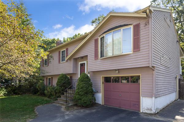 18 Harvest Road Reading, MA 01867 - Photo 2 of 29 Gallery Image 2