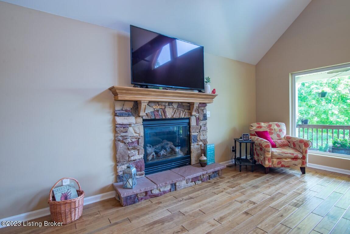 376 Riverside Lane Falls Of Rough, KY 40119 - Photo 18 of 83 376 Riverside-37