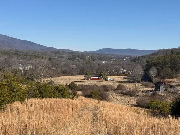 $409,900 | 493 Railroad Avenue, Goshen, VA 24439