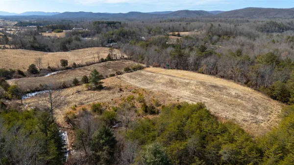 $409,900 | 493 Railroad Avenue, Goshen, VA 24439
