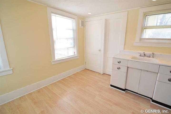 161 Dearcop Drive Gates, NY 14624 - Photo 11 of 25 Kitchen