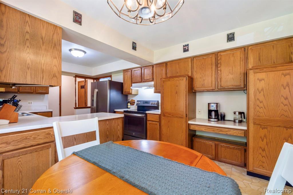 23095 Beck Road Novi, MI 48374 - Photo 10 of 44