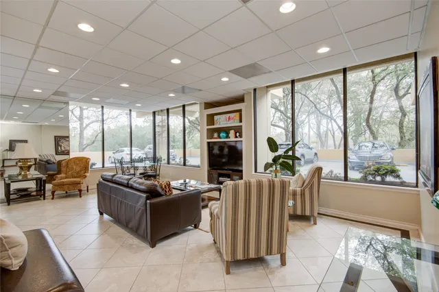 $269,500 | 14655 Champion Forest Drive, Unit 1104, Houston, TX 77069