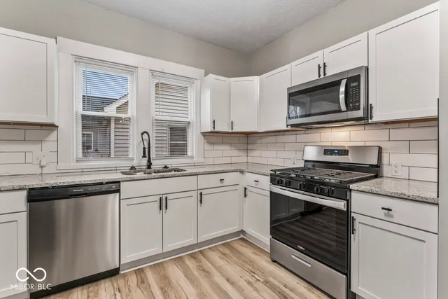 $329,900 | 234 North Adams Street, Brownsburg, IN 46112