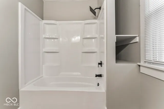 $329,900 | 234 North Adams Street, Brownsburg, IN 46112