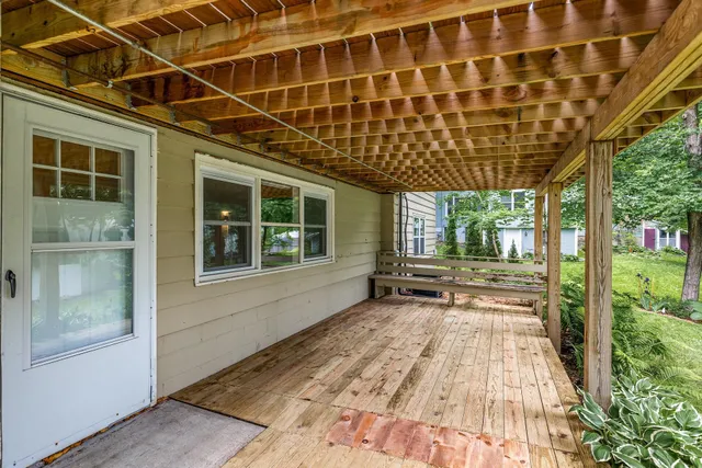 $2,495 | 193 3rd Street, Unit 2, Excelsior, MN 55331