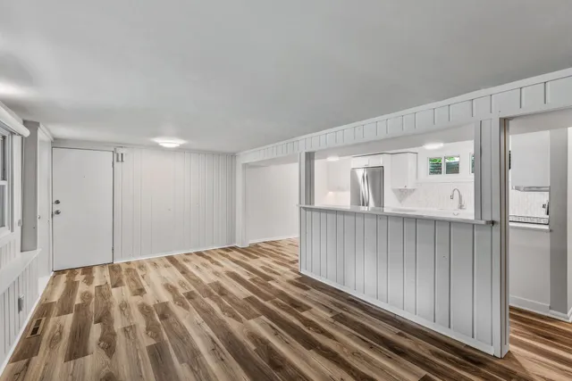 $2,495 | 193 3rd Street, Unit 2, Excelsior, MN 55331