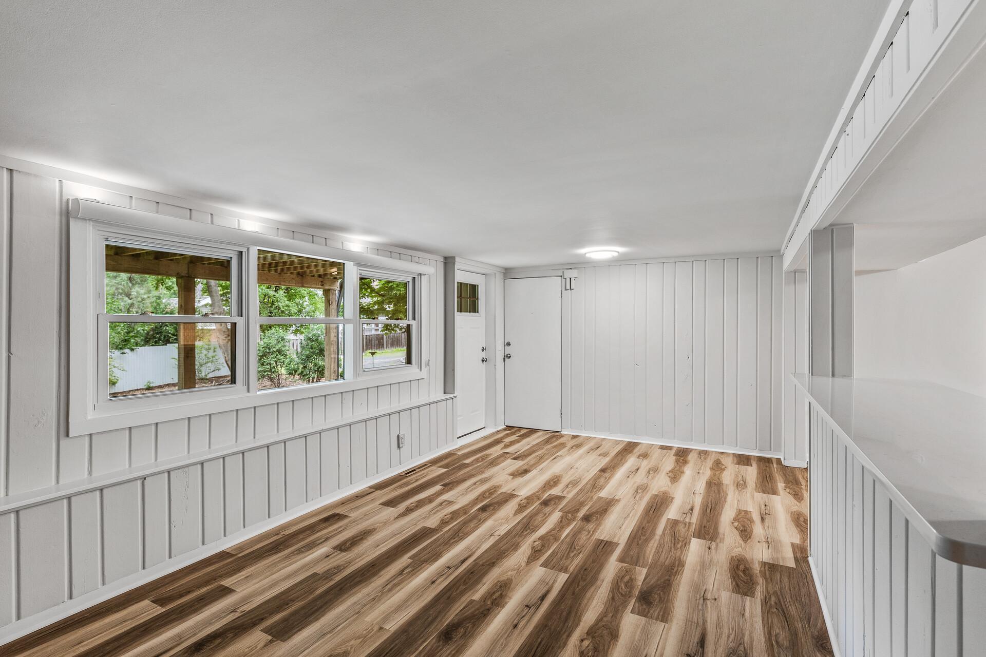 193 3rd Street, Unit 2 Excelsior, MN 55331 - Photo 6 of 27