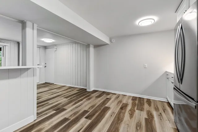 $2,495 | 193 3rd Street, Unit 2, Excelsior, MN 55331