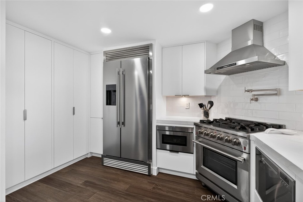 491 Morning Canyon Road, Unit 3 Corona del Mar, CA 92625 - Photo 3 of 24