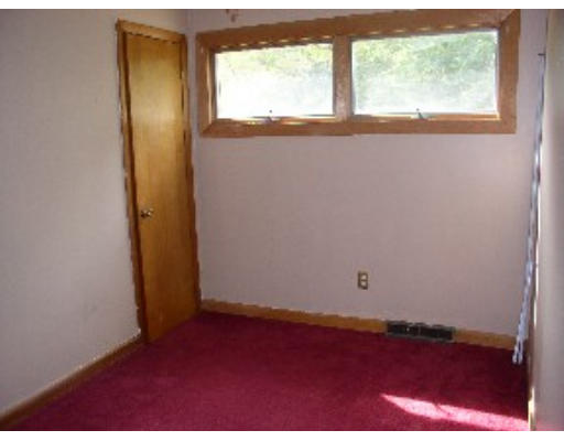 393 Hardwick Road Hardwick, MA 01031 - Photo 7 of 8 an empty room with a window