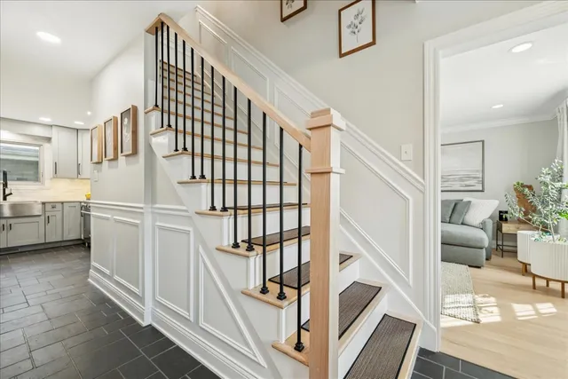 $724,900 | 116 East Orchard Street, Arlington Heights, IL 60005