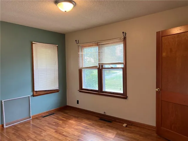 $146,000 | 1306 Pawnee Street, Leavenworth, KS 66048