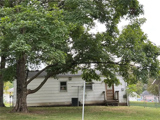 $146,000 | 1306 Pawnee Street, Leavenworth, KS 66048