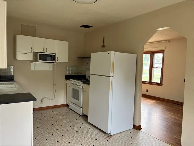 $146,000 | 1306 Pawnee Street, Leavenworth, KS 66048