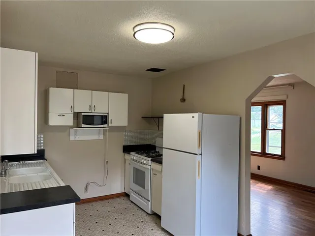 $146,000 | 1306 Pawnee Street, Leavenworth, KS 66048