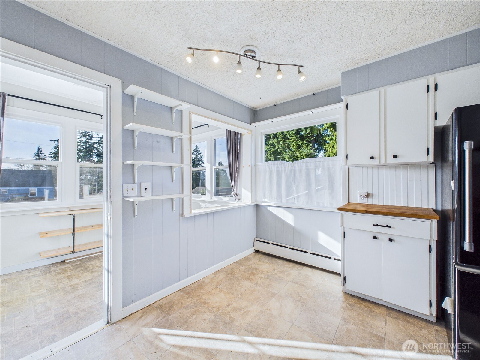 2103 East 21st Street Bremerton, WA 98310 - Photo 11 of 38