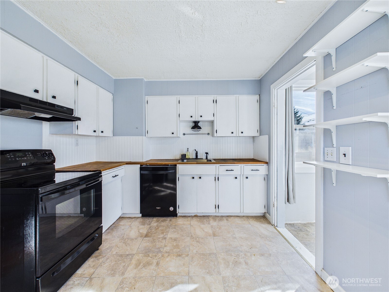 2103 East 21st Street Bremerton, WA 98310 - Photo 10 of 38