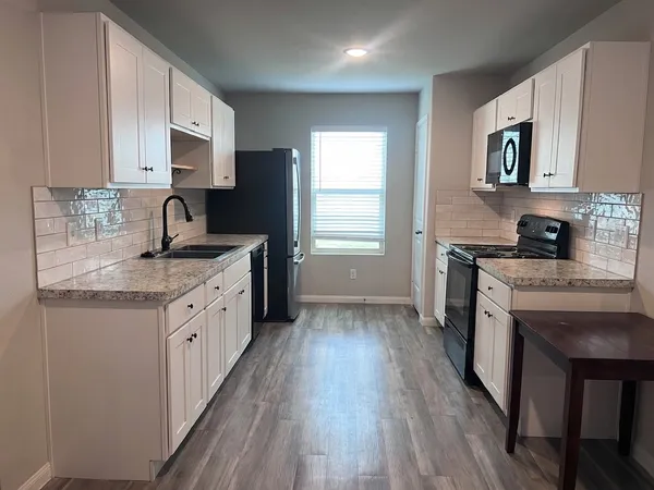 $167,900 | 2847 Golf Crest Drive, Wharton, TX 77488