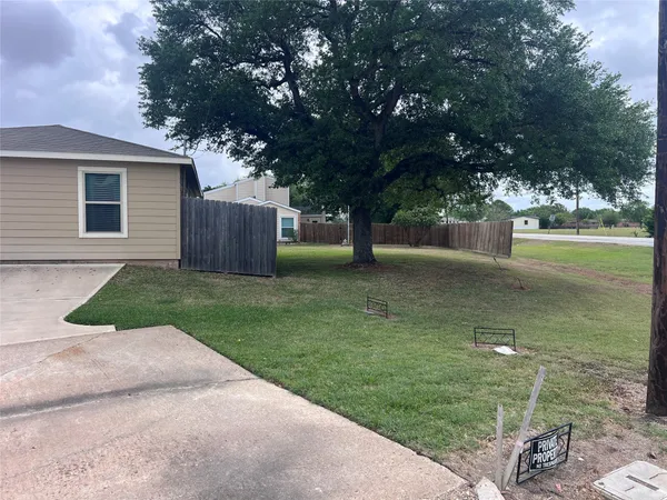 $167,900 | 2847 Golf Crest Drive, Wharton, TX 77488