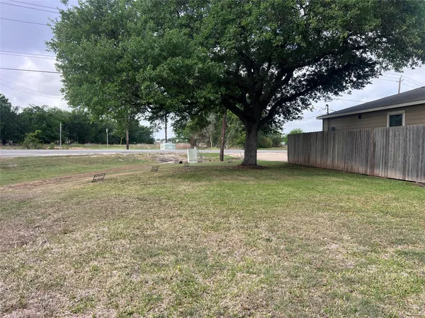 $167,900 | 2847 Golf Crest Drive, Wharton, TX 77488