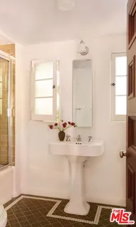 $8,995,000 | Undisclosed Address, Los Angeles, CA 90004