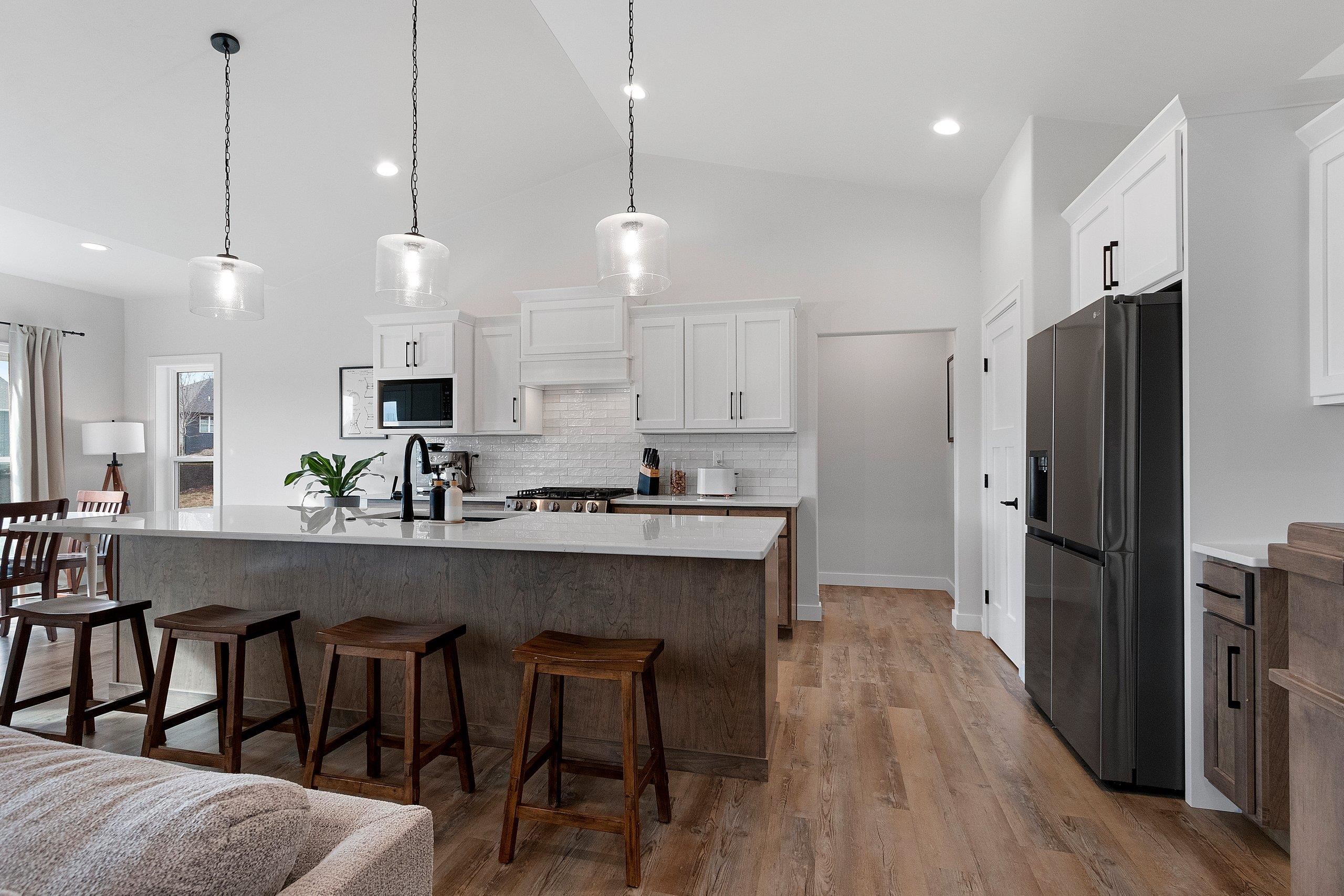 2652 Chambers Crossing Suamico, WI 54313 - Photo 11 of 49