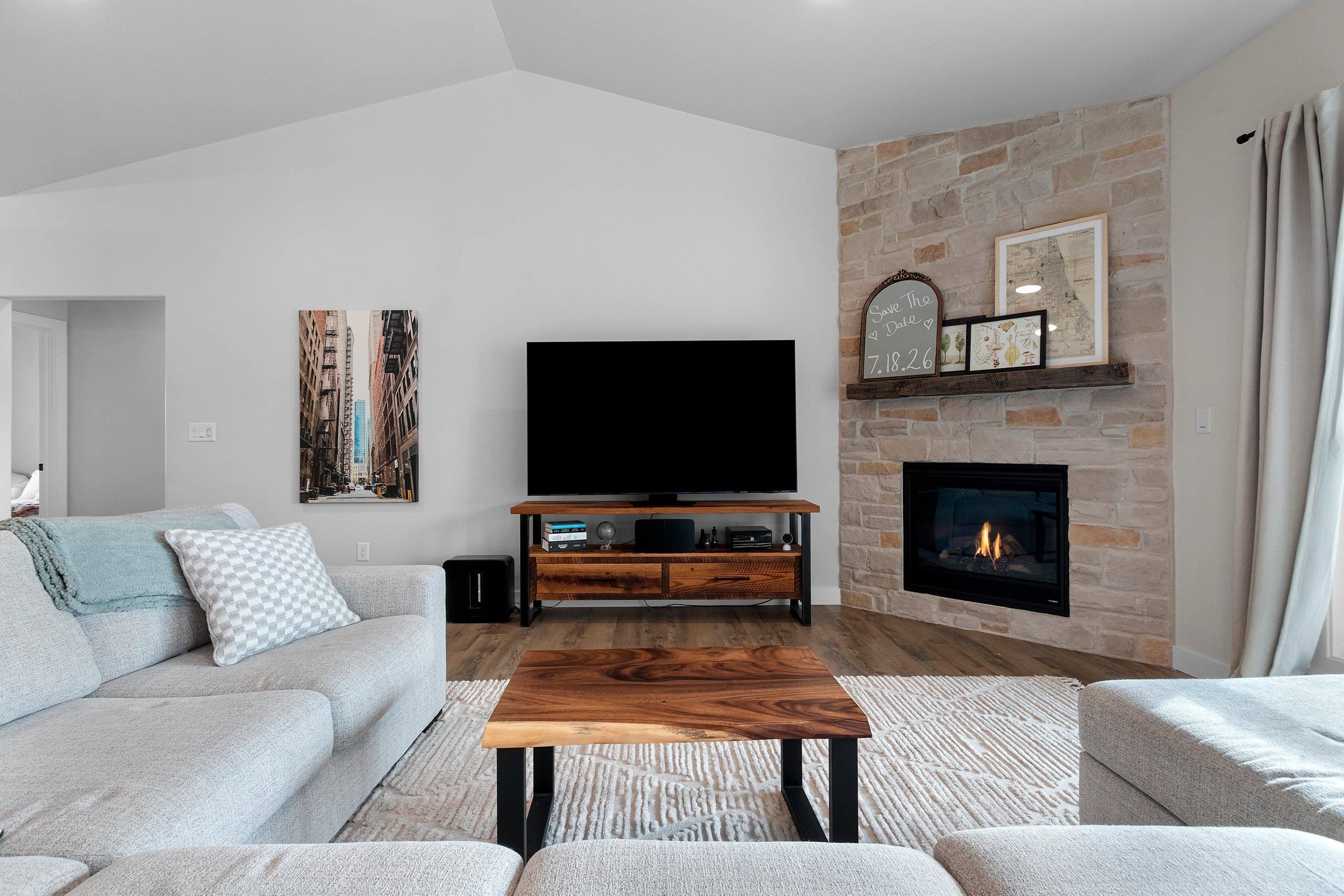 2652 Chambers Crossing Suamico, WI 54313 - Photo 14 of 49