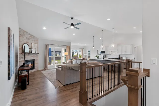 $599,900 | 2652 Chambers Crossing, Suamico, WI 54313