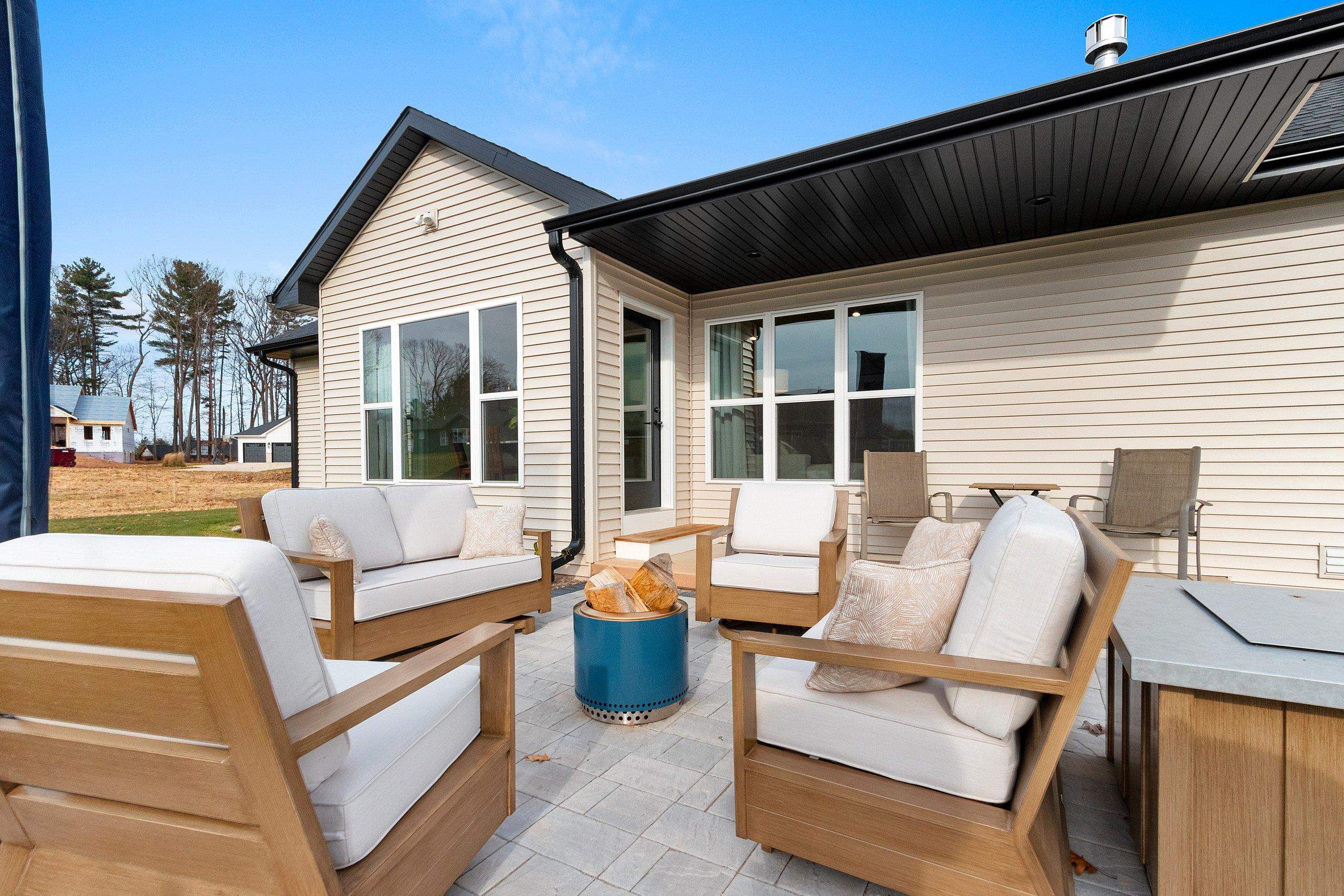 2652 Chambers Crossing Suamico, WI 54313 - Photo 31 of 49