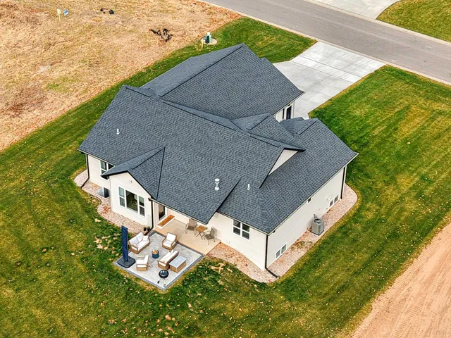 $599,900 | 2652 Chambers Crossing, Suamico, WI 54313