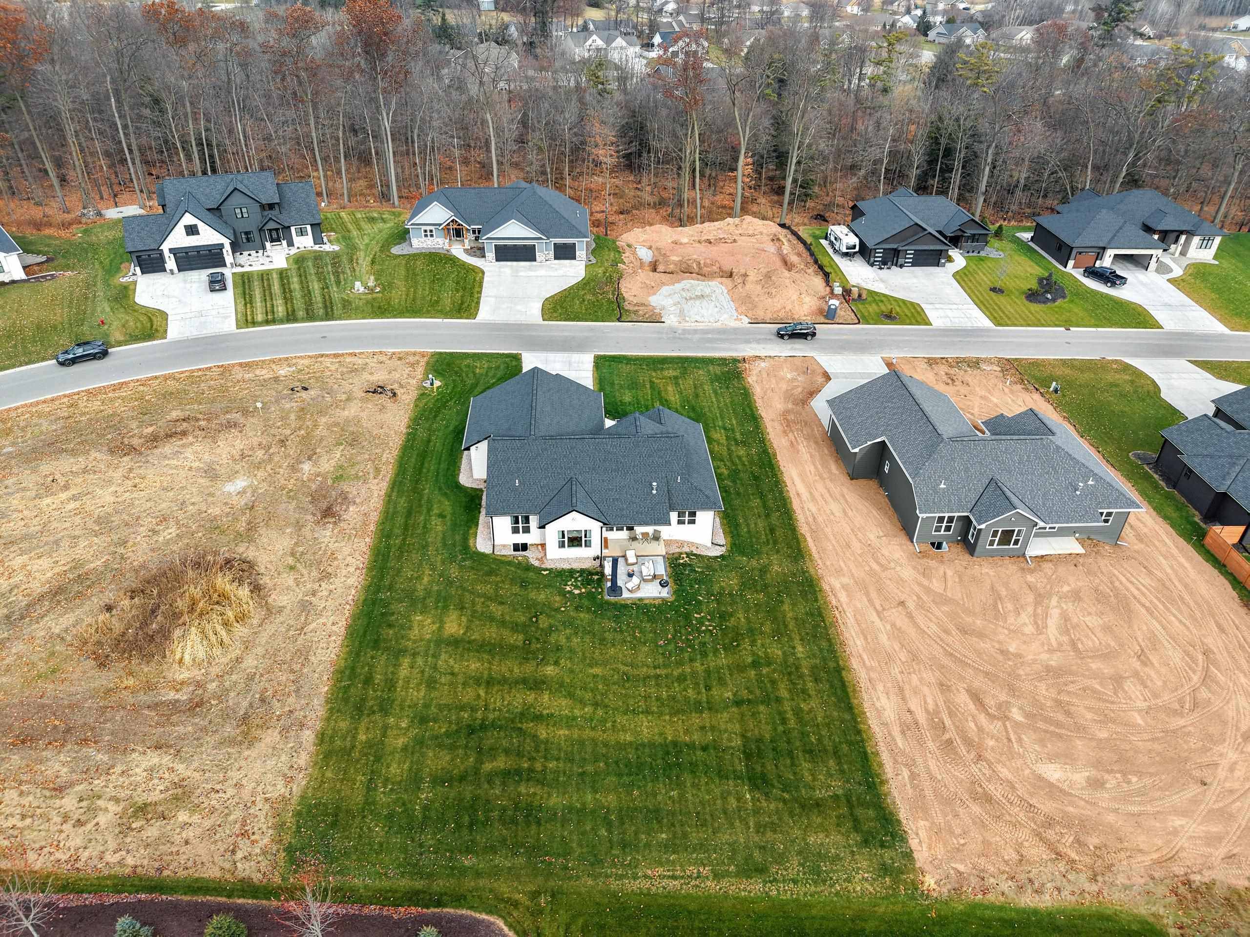 2652 Chambers Crossing Suamico, WI 54313 - Photo 36 of 49