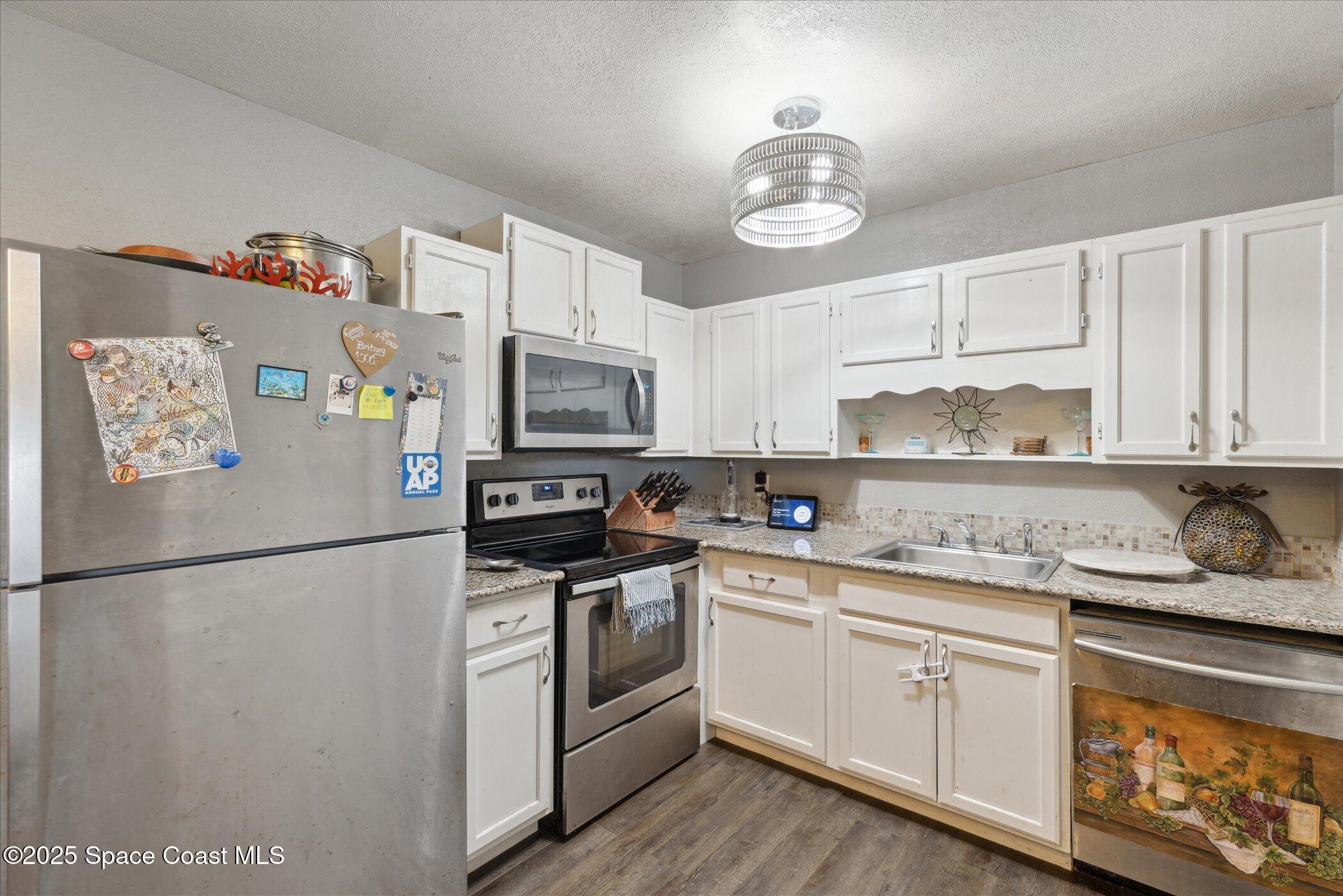 2780 South Breeze Road Melbourne, FL 32935 - Photo 8 of 25 16-2780-S-Breeze-Rd-Melbourne-FL-32935-W