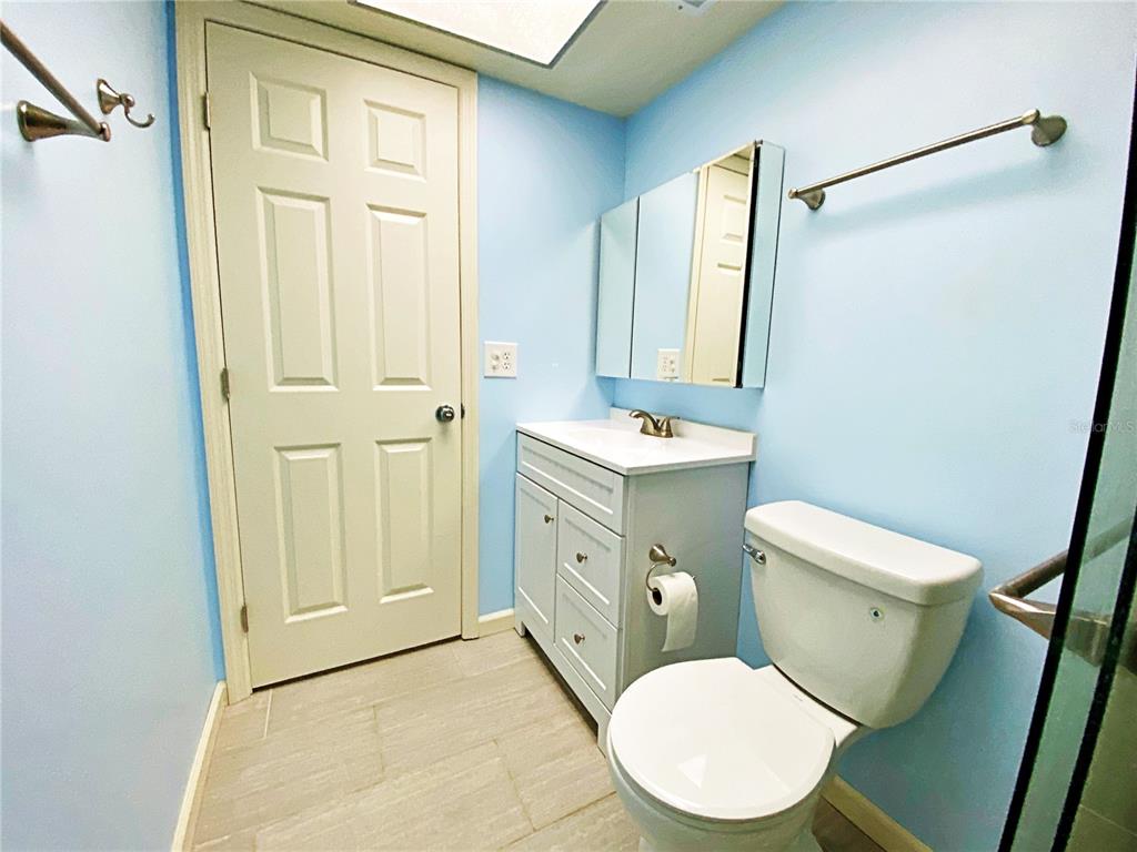 2003 Greenbriar Boulevard, Unit 4 Clearwater, FL 33763 - Photo 9 of 13