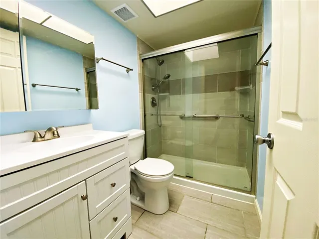 $1,200 | 2003 Greenbriar Boulevard, Unit 4, Clearwater, FL 33763