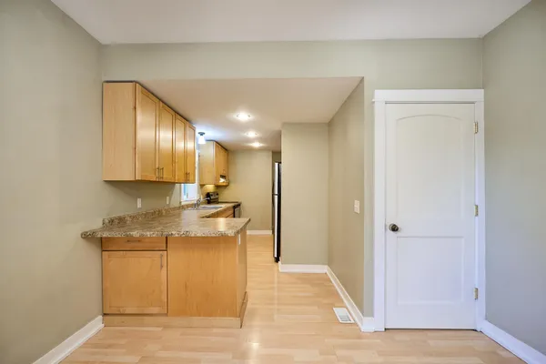 $2,025 | 2327 Cole Avenue Southeast, Unit A, Minneapolis, MN 55414