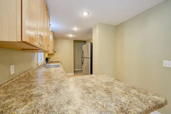 $2,025 | 2327 Cole Avenue Southeast, Unit A, Minneapolis, MN 55414