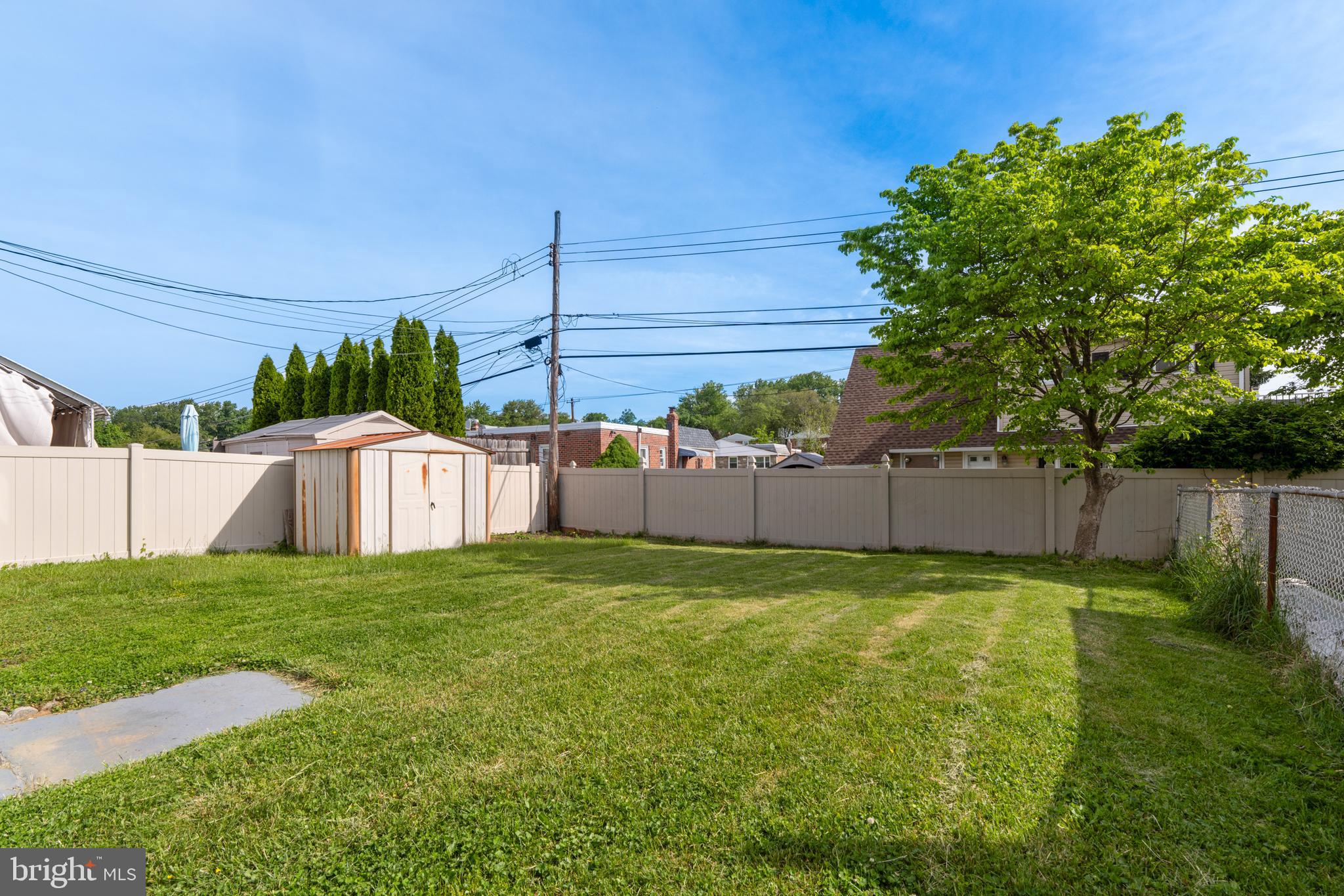 615 Sherrie Road Philadelphia, PA 19115 - Photo 2 of 30 Backyard