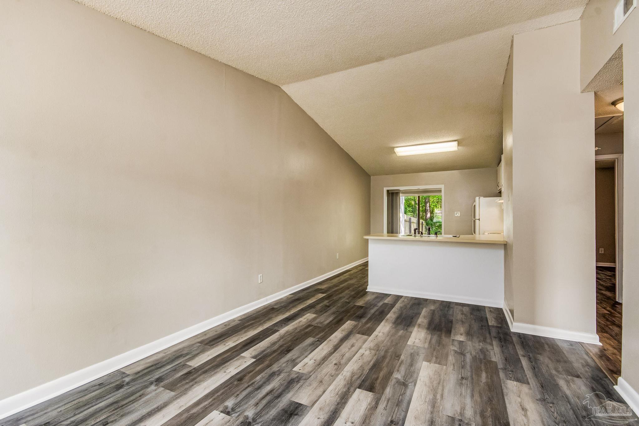 8174 Kause Road Pensacola, FL 32506 - Photo 4 of 29 Gallery Image 4