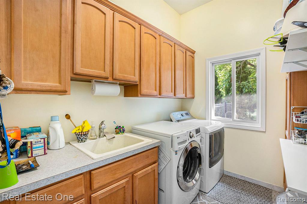 1301 Romney Road Bloomfield Hills, MI 48304 - Photo 21 of 41