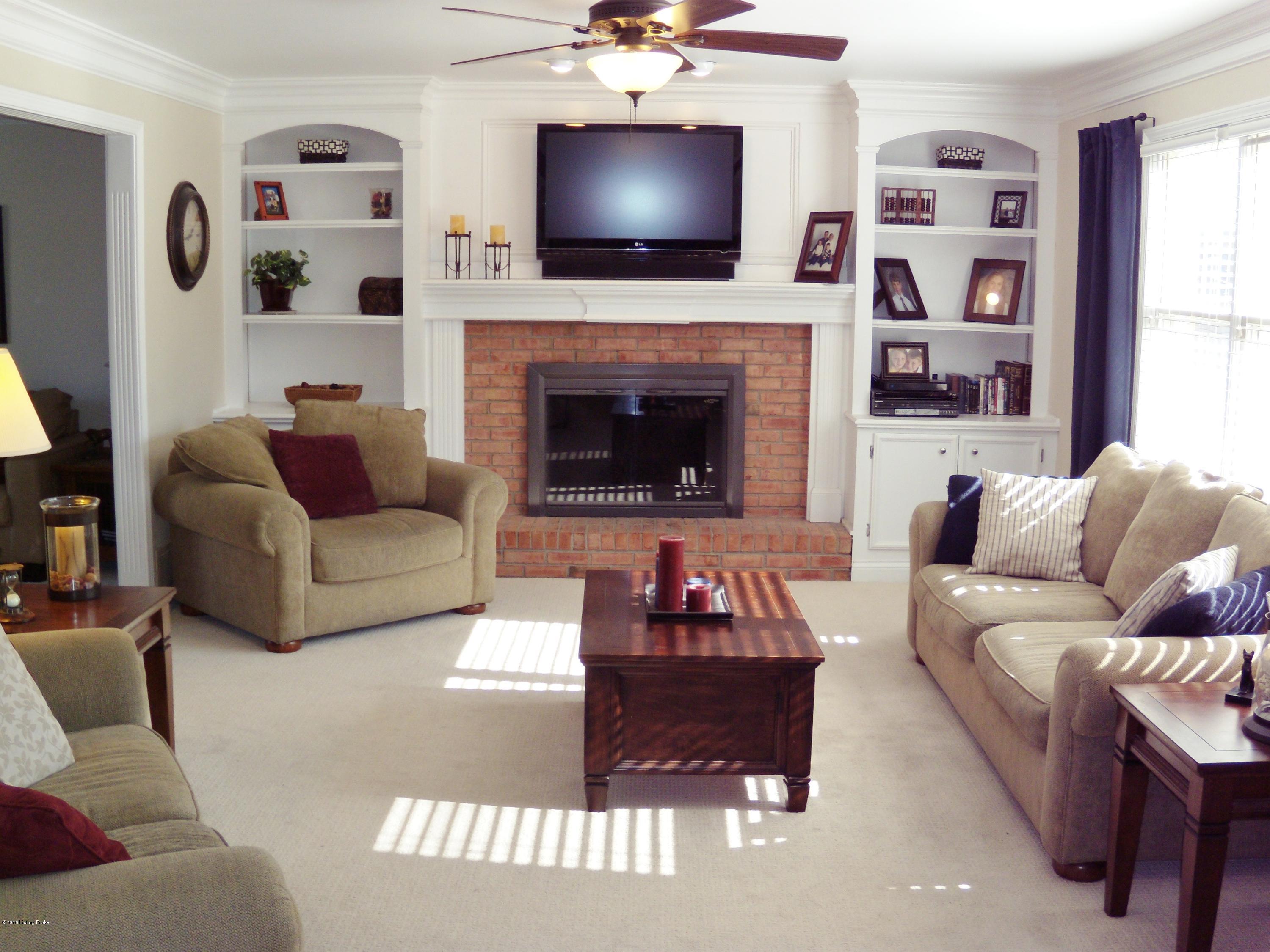 3218 Trail Ridge Road Louisville, KY 40241 - Photo 16 of 63 10 Family Room