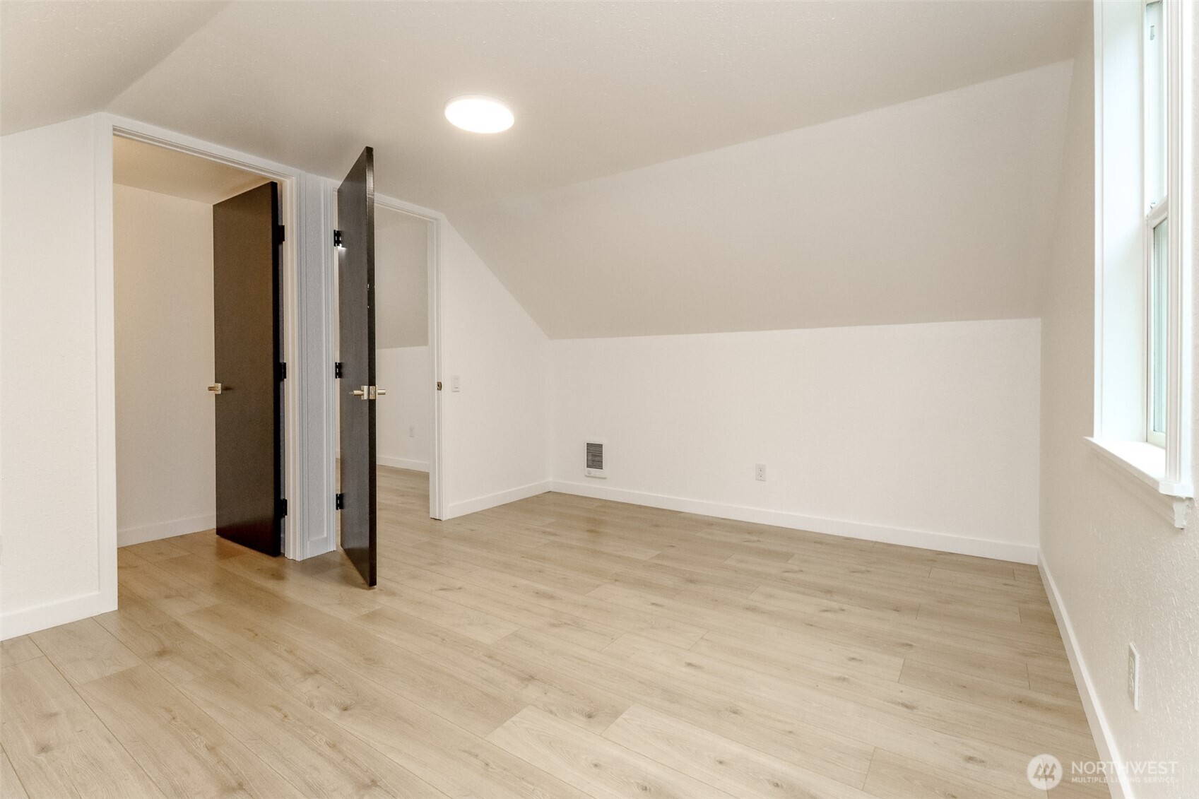 2115 Cherry Street Hoquiam, WA 98550 - Photo 24 of 31 a view of an empty room