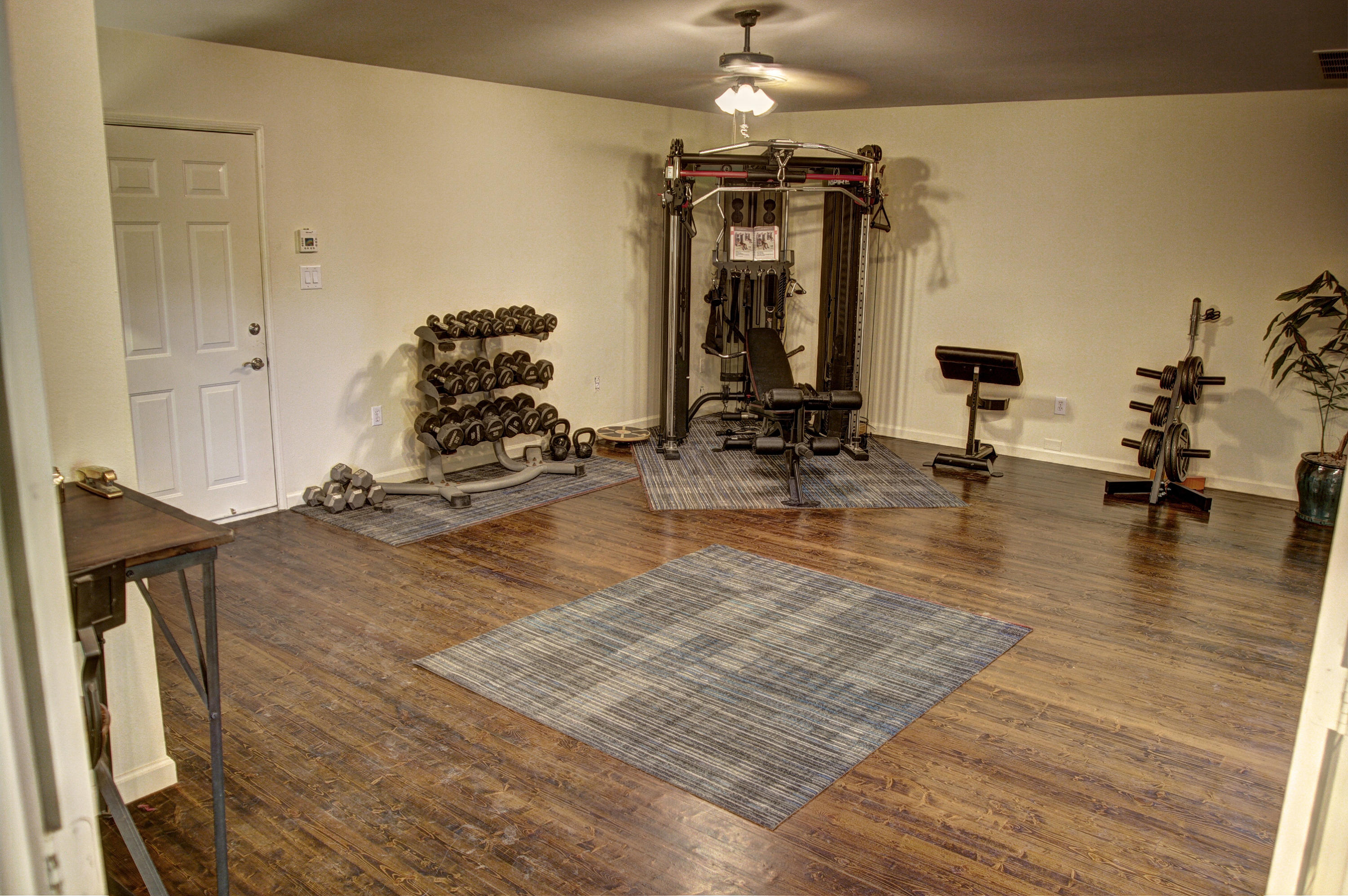 68446 Terrace Road Cathedral City, CA 92234 - Photo 28 of 81 a view of a room with gym equipment